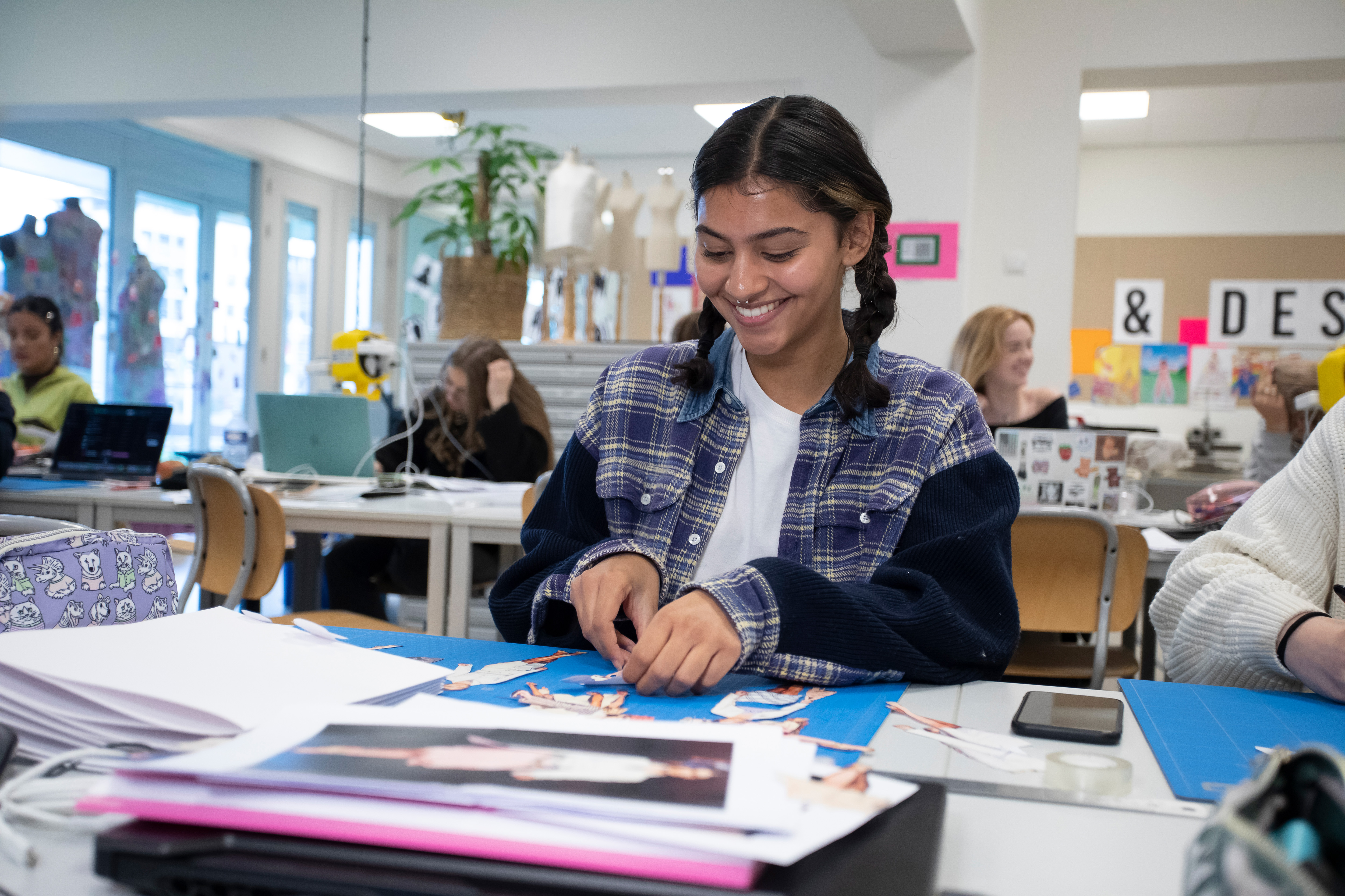 Student bezig met mode